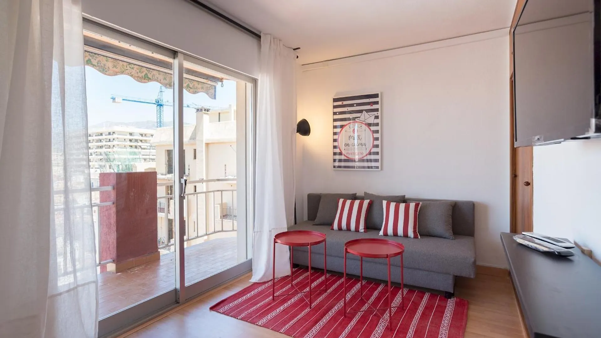 Malagasuite Pier Fuengirola Apartment